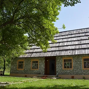 Peraj Bed & Breakfast Vermosh