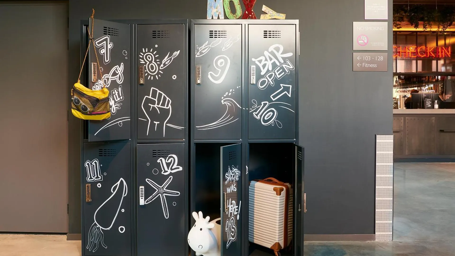 Hotel Moxy Amsterdam Schiphol Airport Hoofddorp