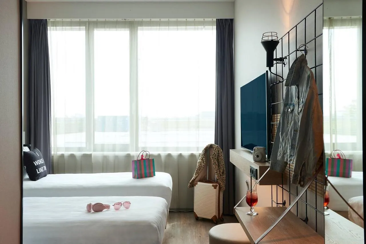 Hotel Moxy Amsterdam Schiphol Airport Hoofddorp