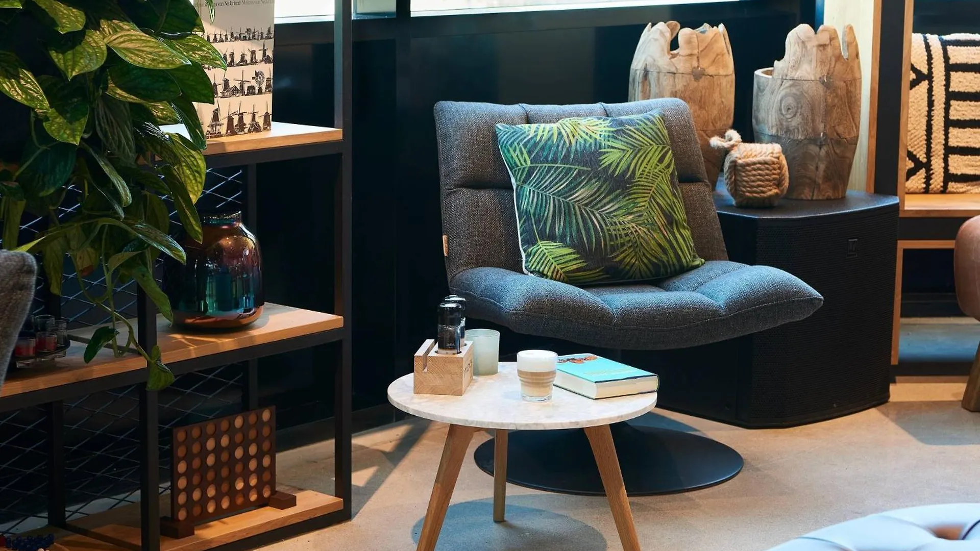 Отель Moxy Amsterdam Schiphol Airport Хоофддорп Нидерланды